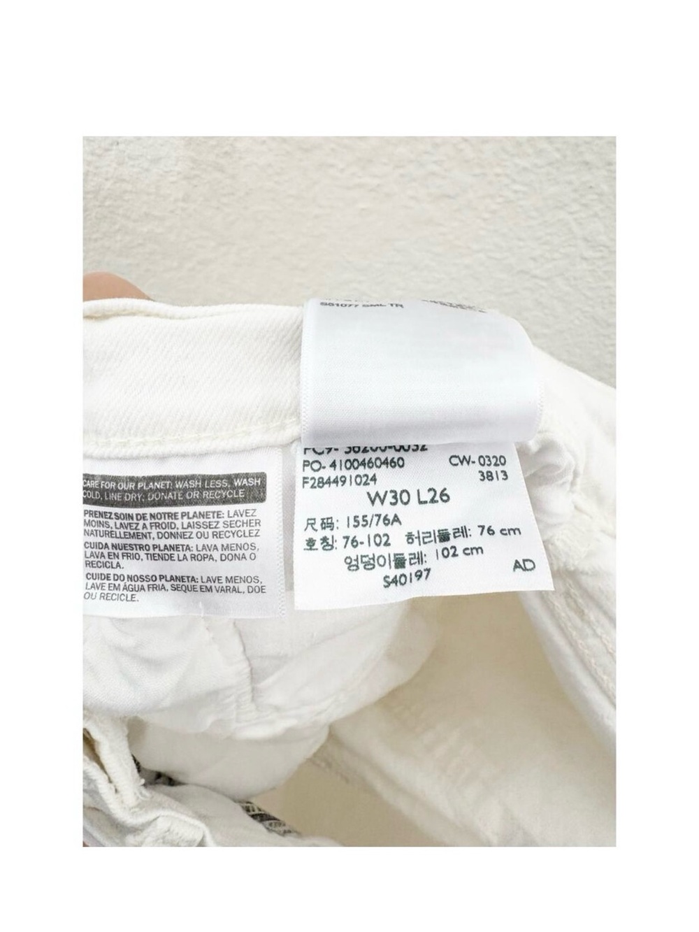 Levi’s 501 Straight Jeans Size 30 White Button Fly High Rise Preppy Minimalist - Picture 4 of 7